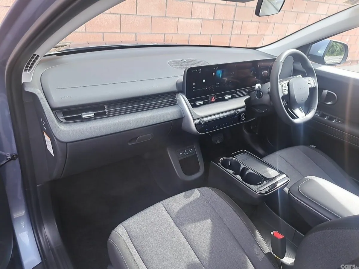 Hyundai IONIQ 5 MPV, Electric, 2027, Blue