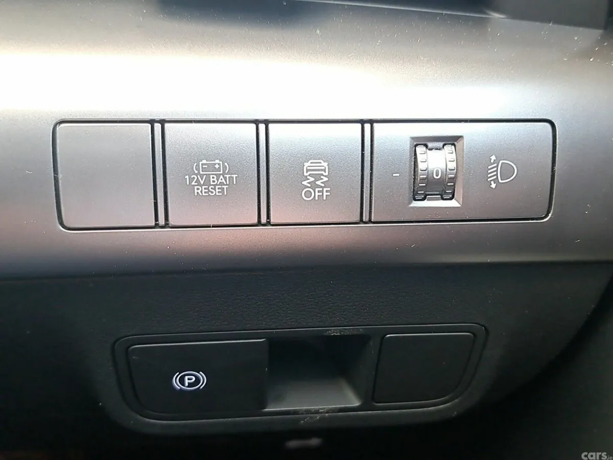 Hyundai KONA MPV, Petrol Hybrid, 2027, Grey