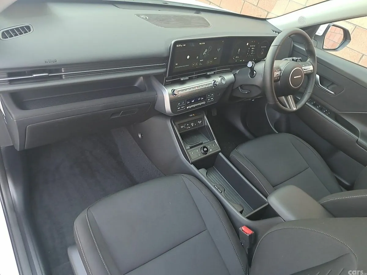 Hyundai KONA MPV, Petrol Hybrid, 2027, Grey