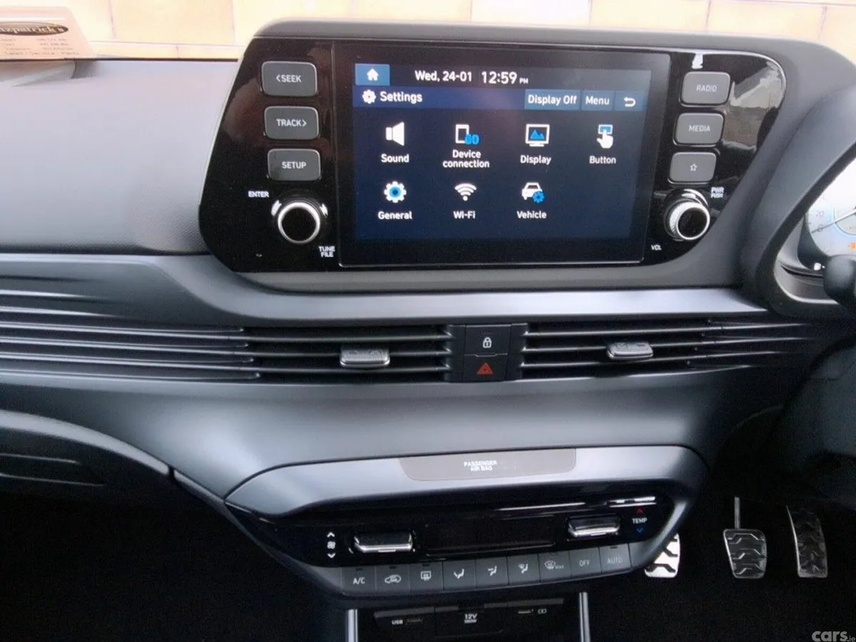 Hyundai Bayon MPV, Petrol, 2027, Blue