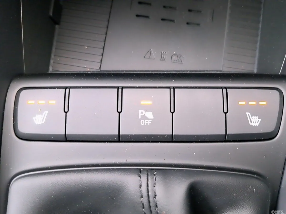 Hyundai Bayon MPV, Petrol, 2027, Blue