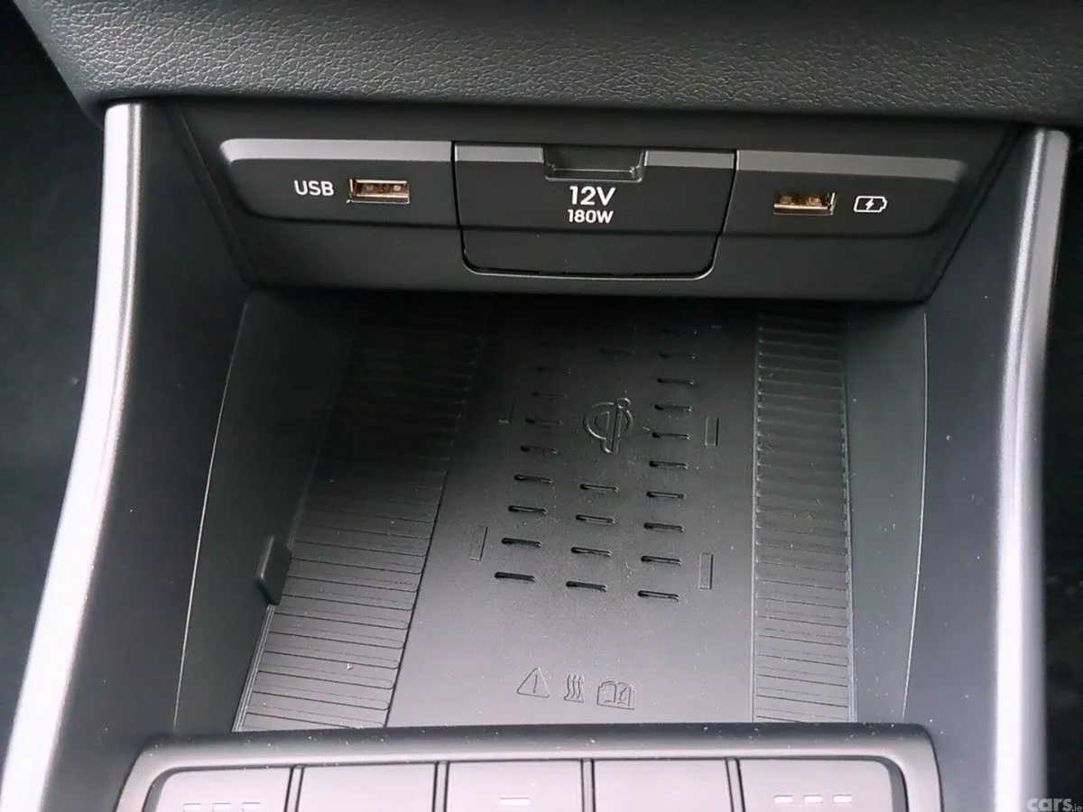 Hyundai Bayon MPV, Petrol, 2027, Blue