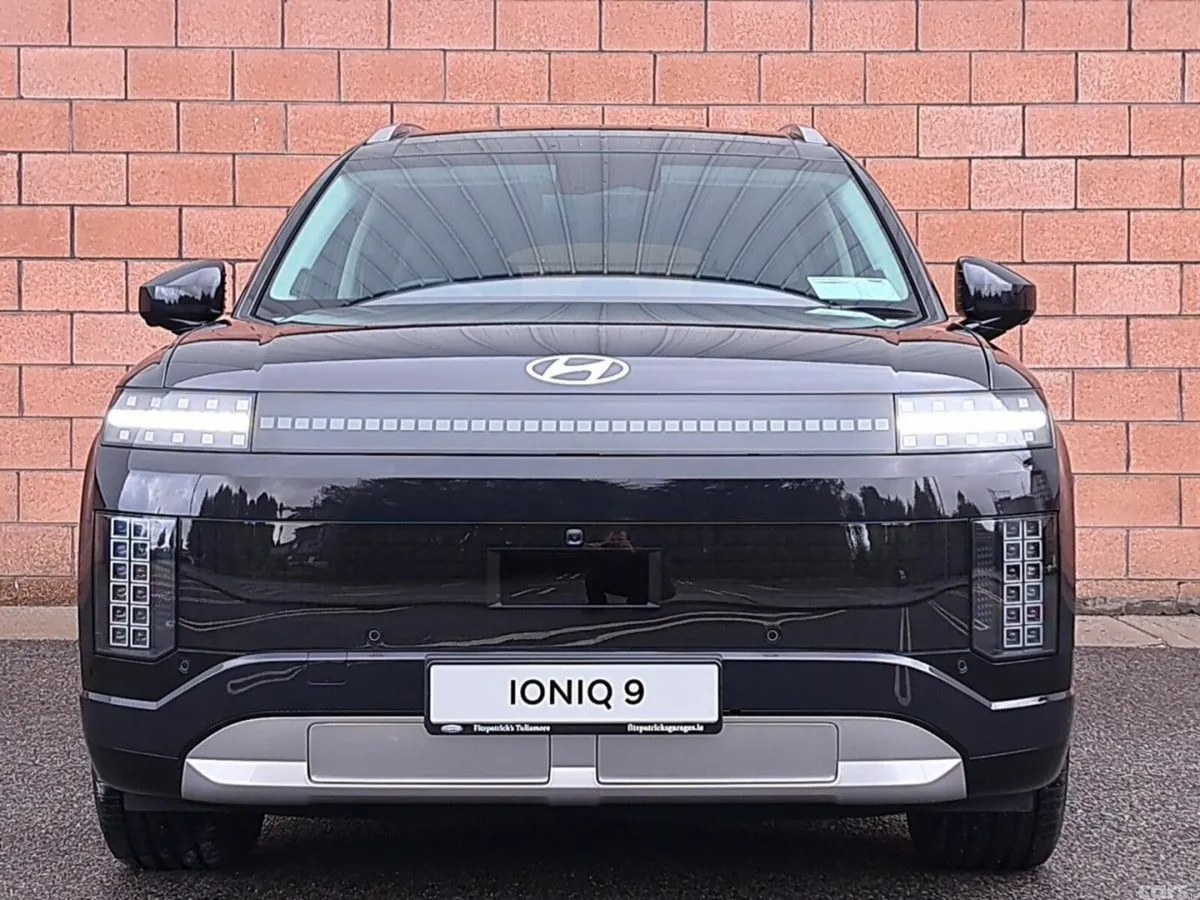Hyundai IONIQ 9 SUV, Electric, 2027, Blue