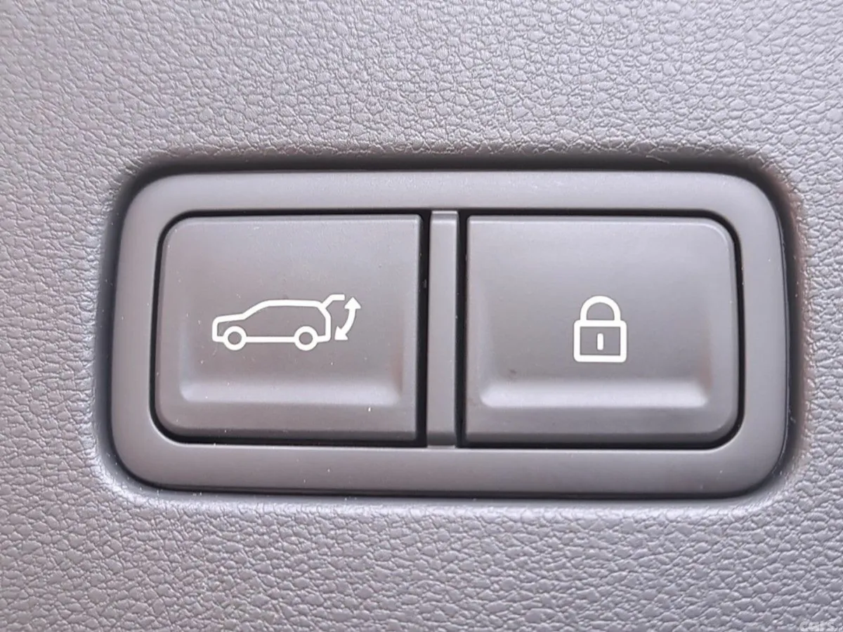 Hyundai IONIQ 9 SUV, Electric, 2027, Blue