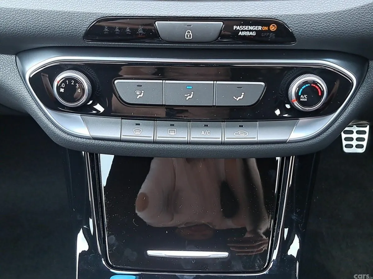 Hyundai i30 Hatchback, Petrol, 2027, Green