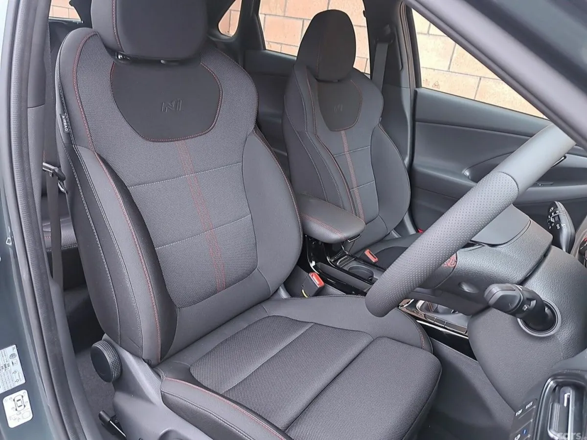 Hyundai i30 Hatchback, Petrol, 2027, Green