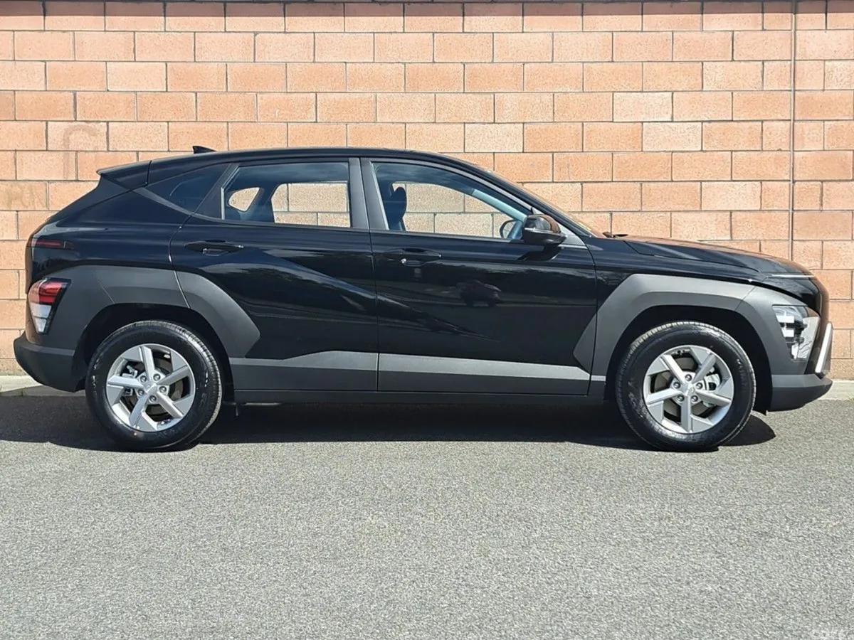 Hyundai KONA MPV, Petrol Hybrid, 2027, Black