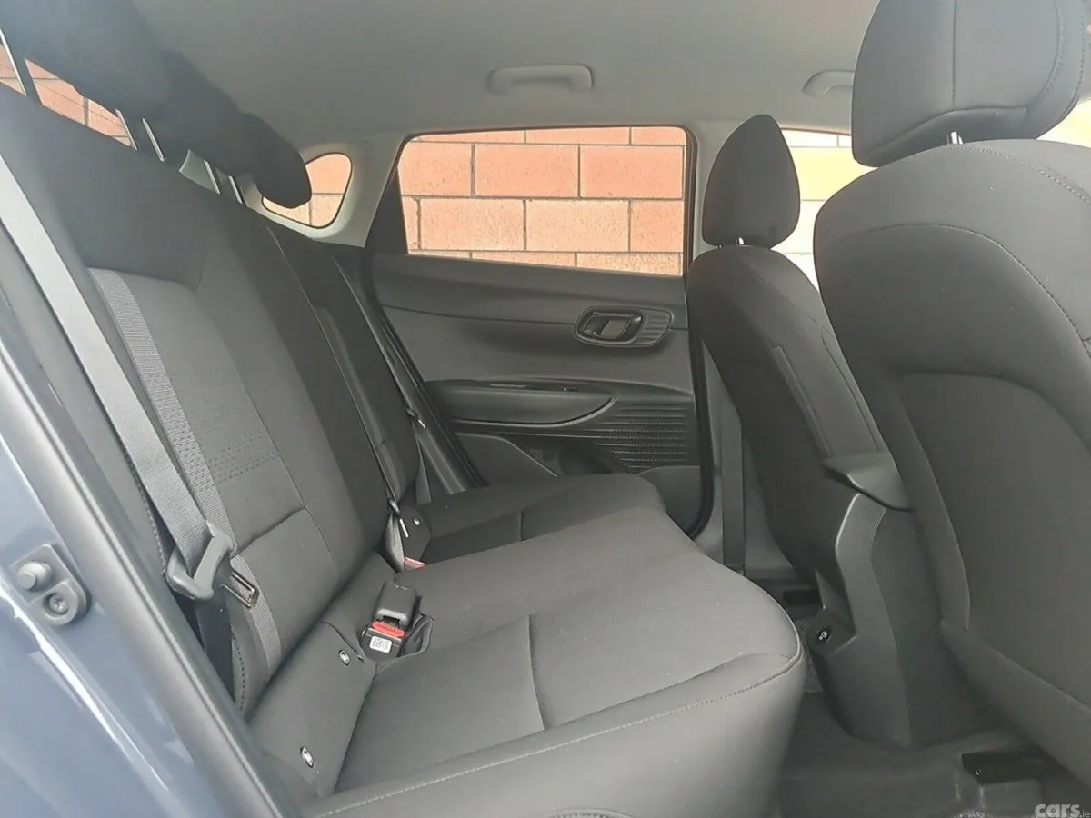 Hyundai i20 Hatchback, Petrol, 2027, Grey