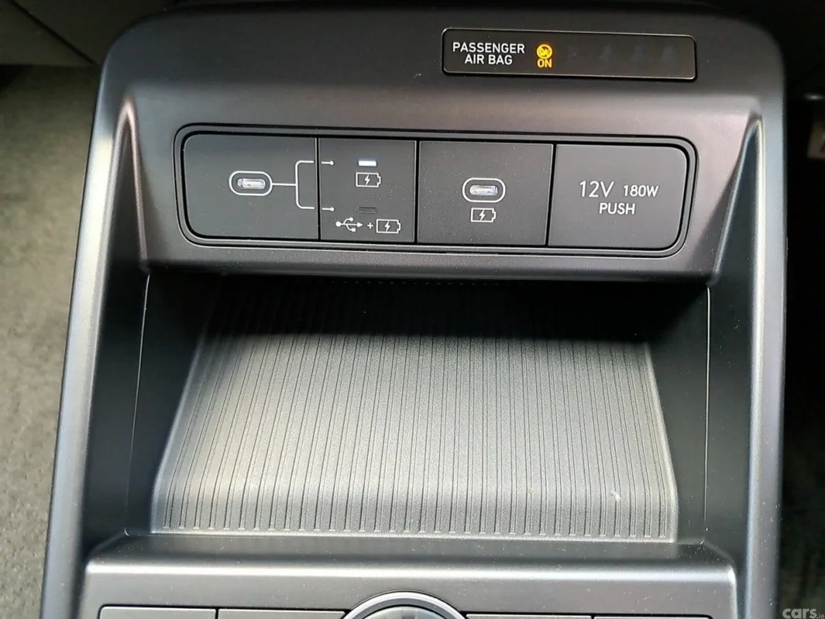 Hyundai KONA MPV, Petrol Hybrid, 2027, Black
