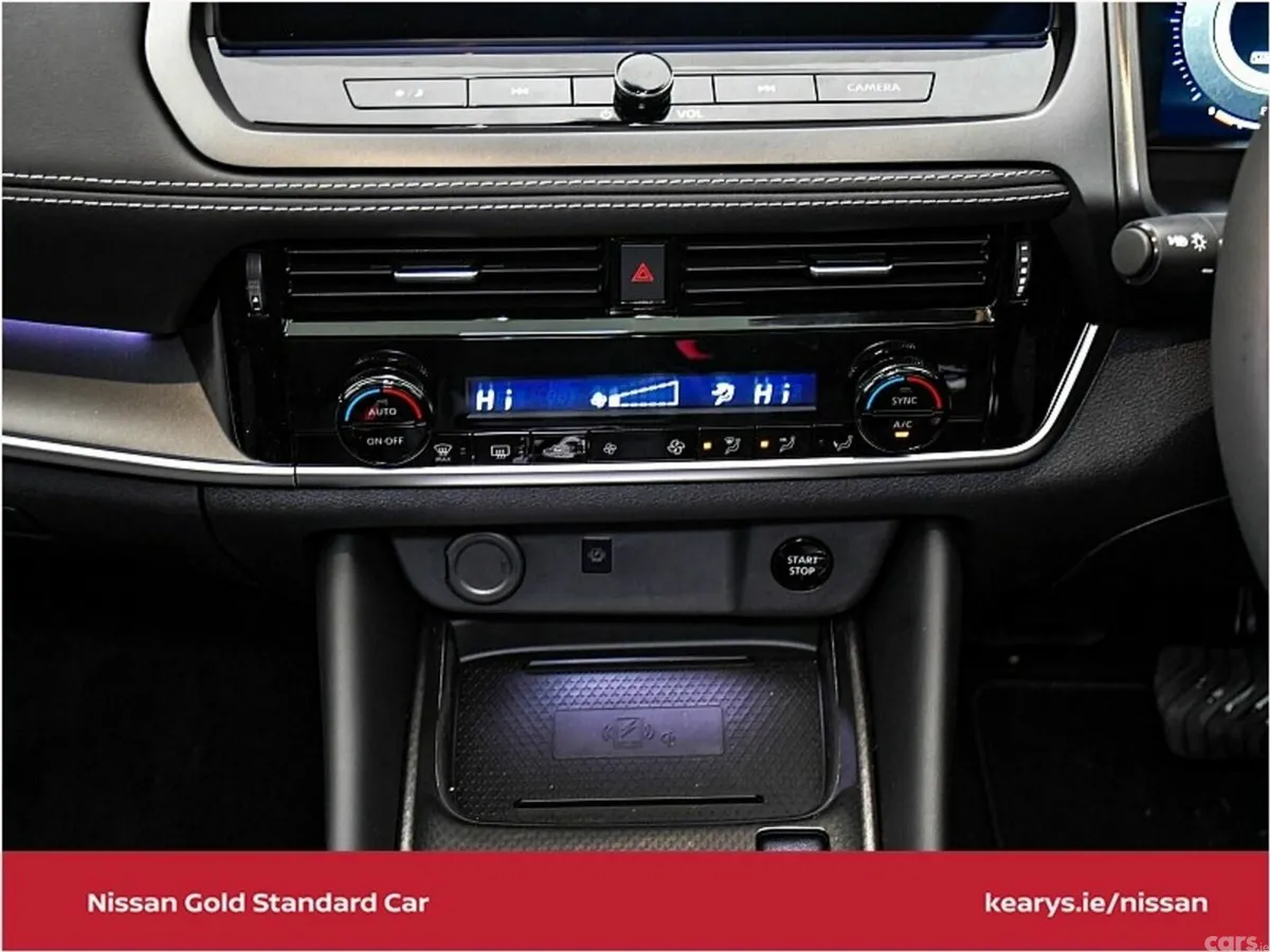 Nissan Qashqai SUV, Petrol Hybrid, 2025, Red