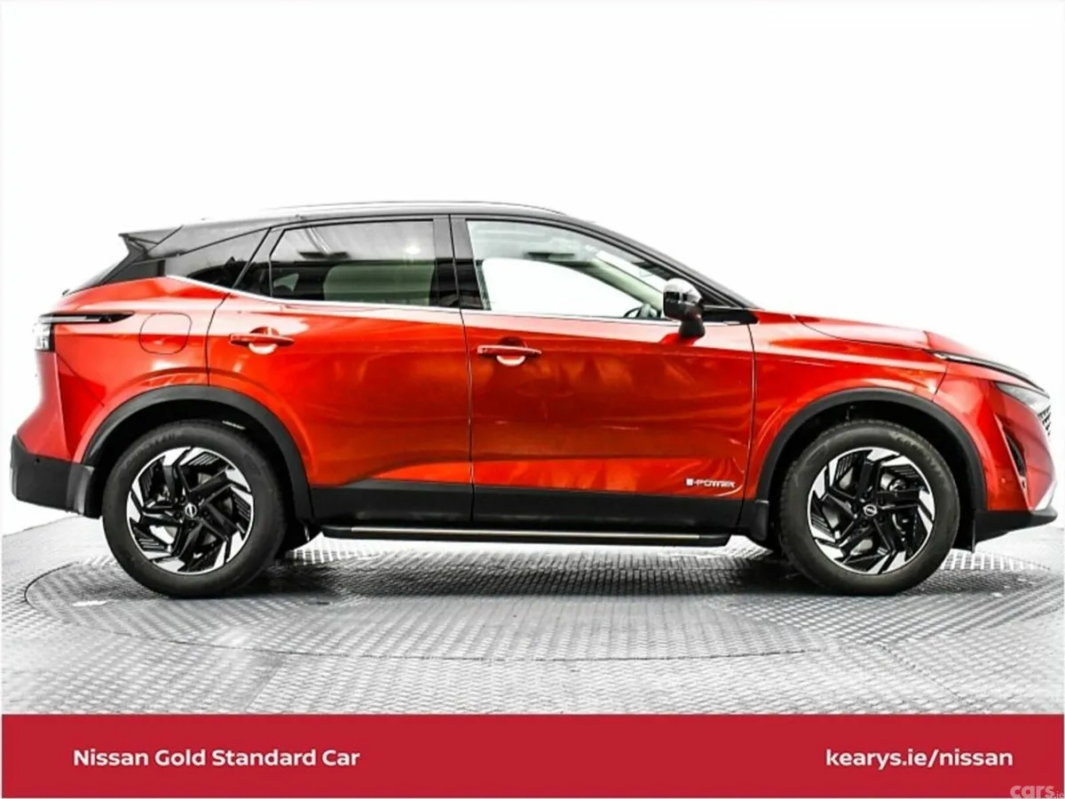 Nissan Qashqai SUV, Petrol Hybrid, 2025, Red