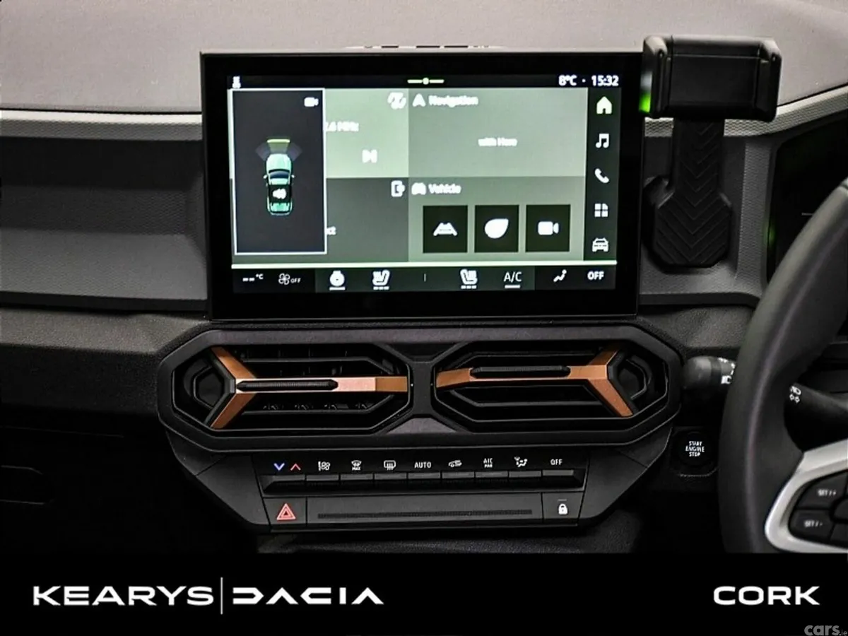 Dacia Duster SUV, Petrol Hybrid, 2027, Green