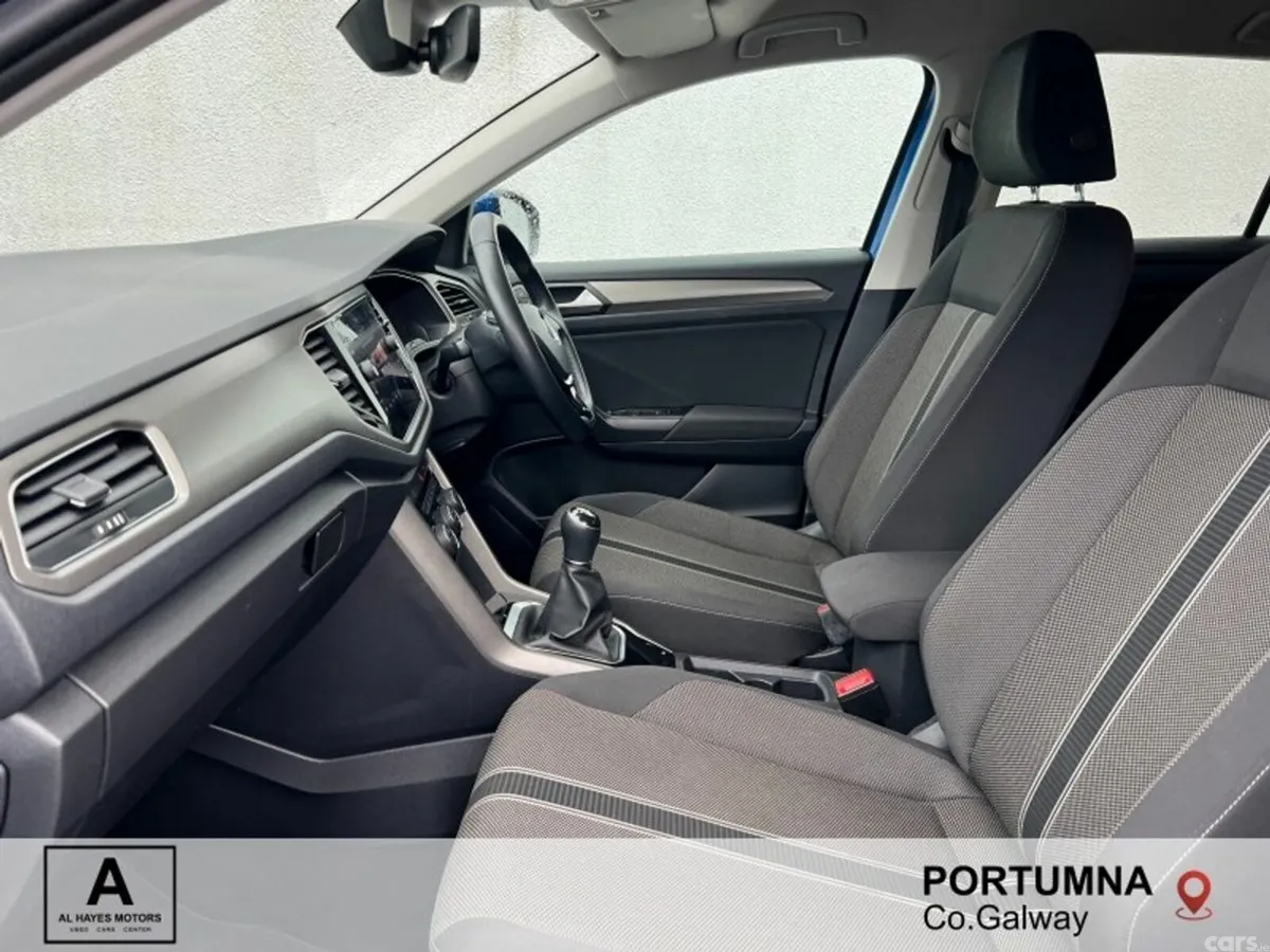 Volkswagen T-Roc SUV, Diesel, 2021, Blue