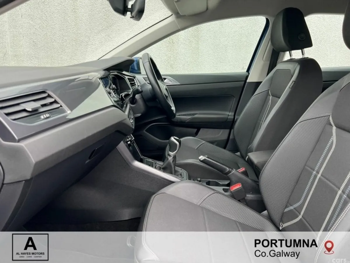 Volkswagen Taigo SUV, Petrol, 2022, Blue