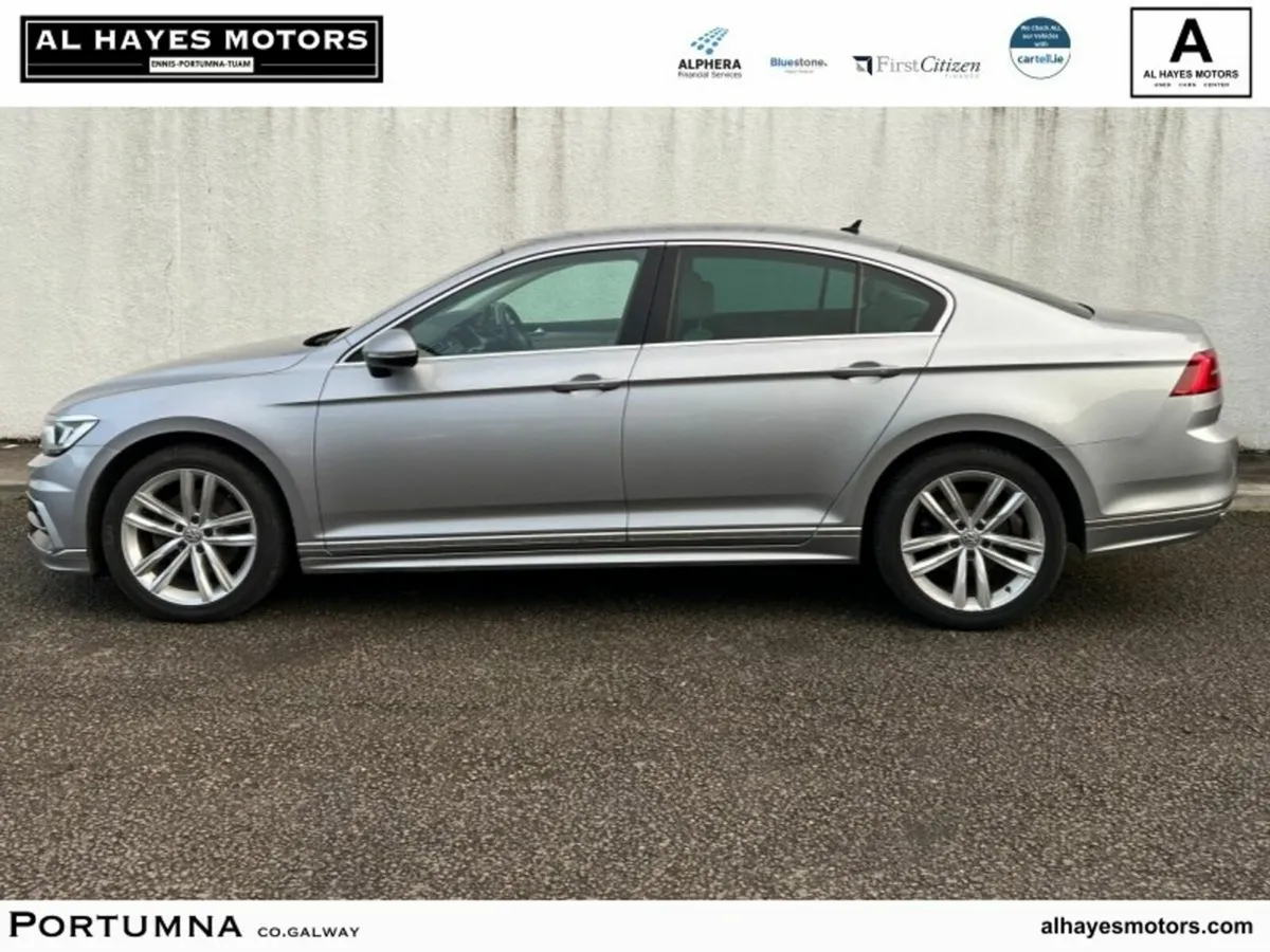 Volkswagen Passat Saloon, Diesel, 2019, Silver