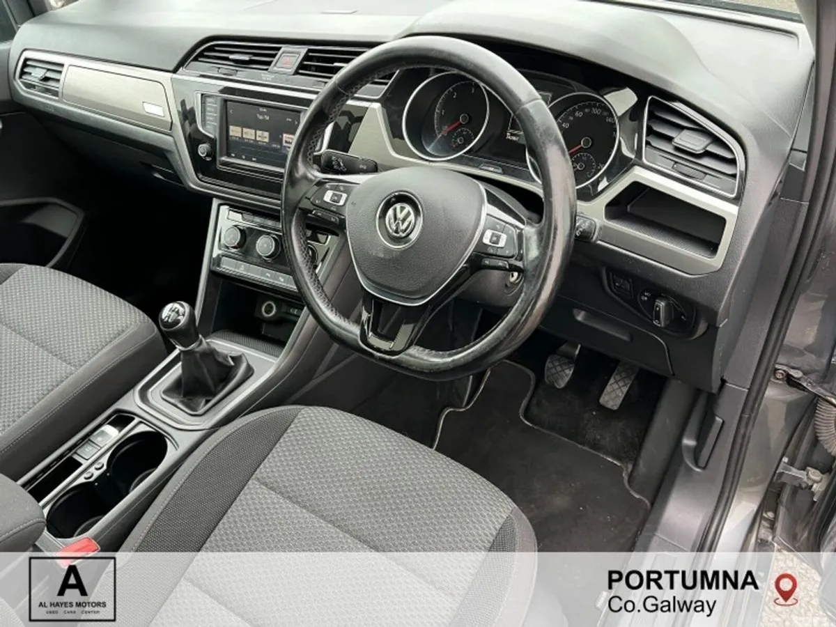 Volkswagen Touran MPV, Diesel, 2017, Grey