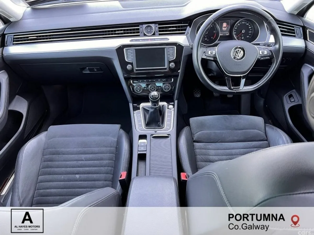Volkswagen Passat Saloon, Diesel, 2016, Silver