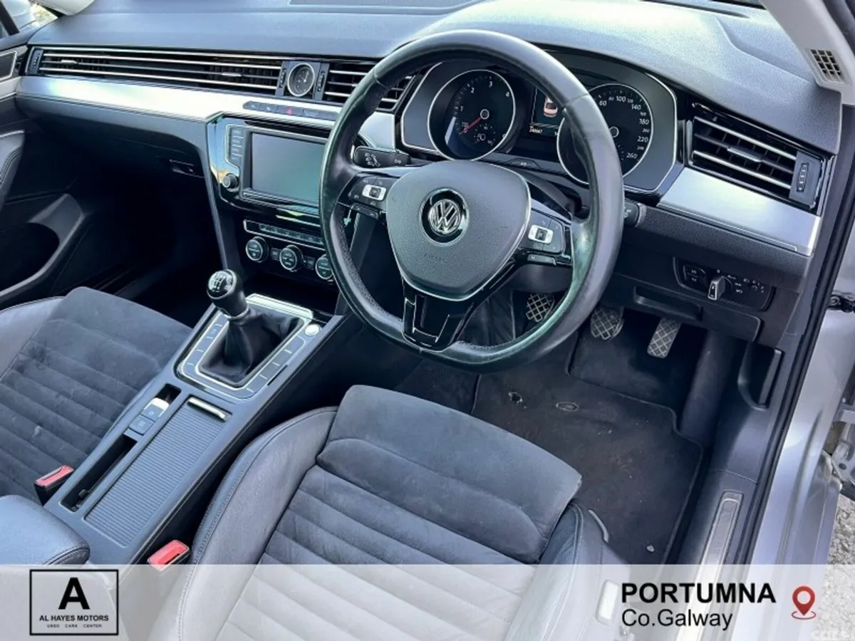 Volkswagen Passat Saloon, Diesel, 2016, Silver