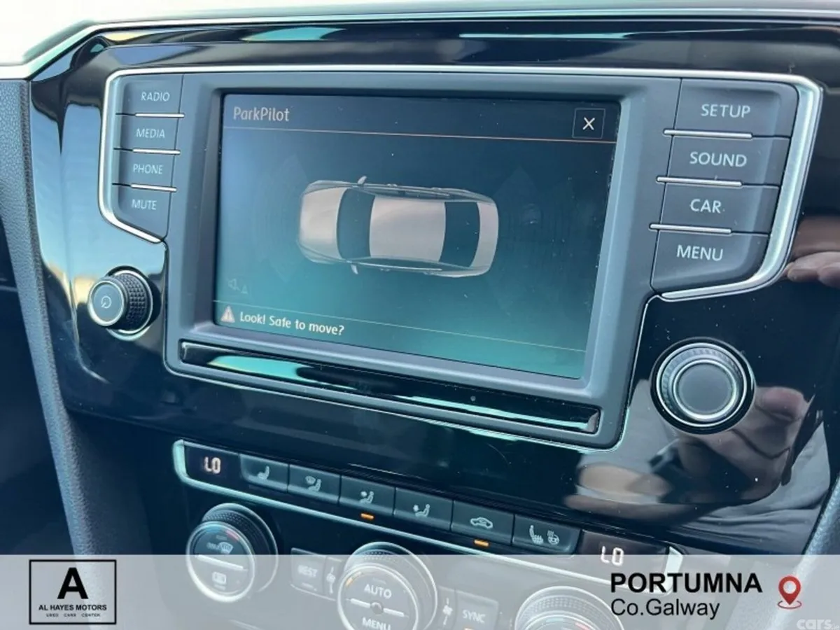 Volkswagen Passat Saloon, Diesel, 2016, Silver