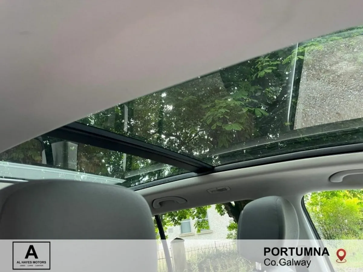 Volkswagen Touran MPV, Diesel, 2015, Grey