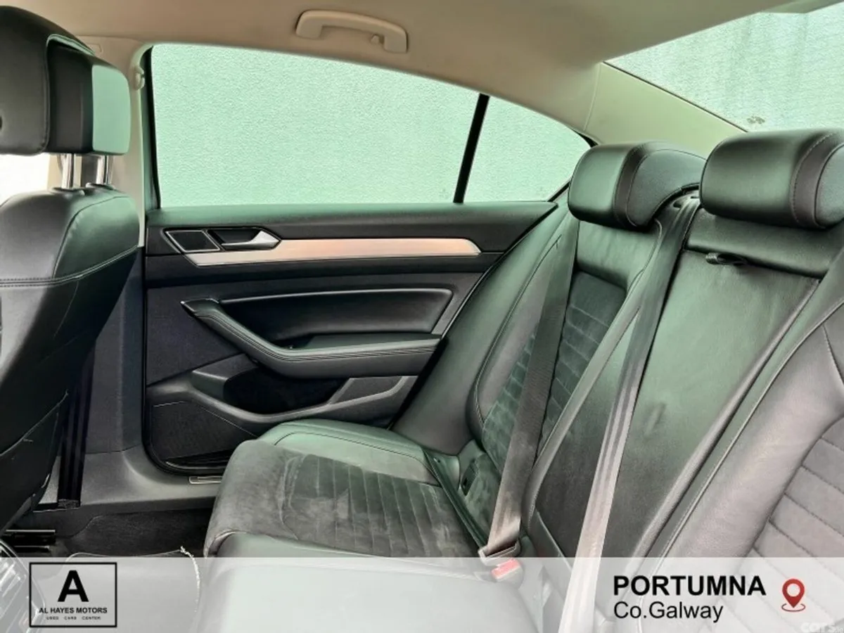 Volkswagen Passat Saloon, Diesel, 2018, Silver