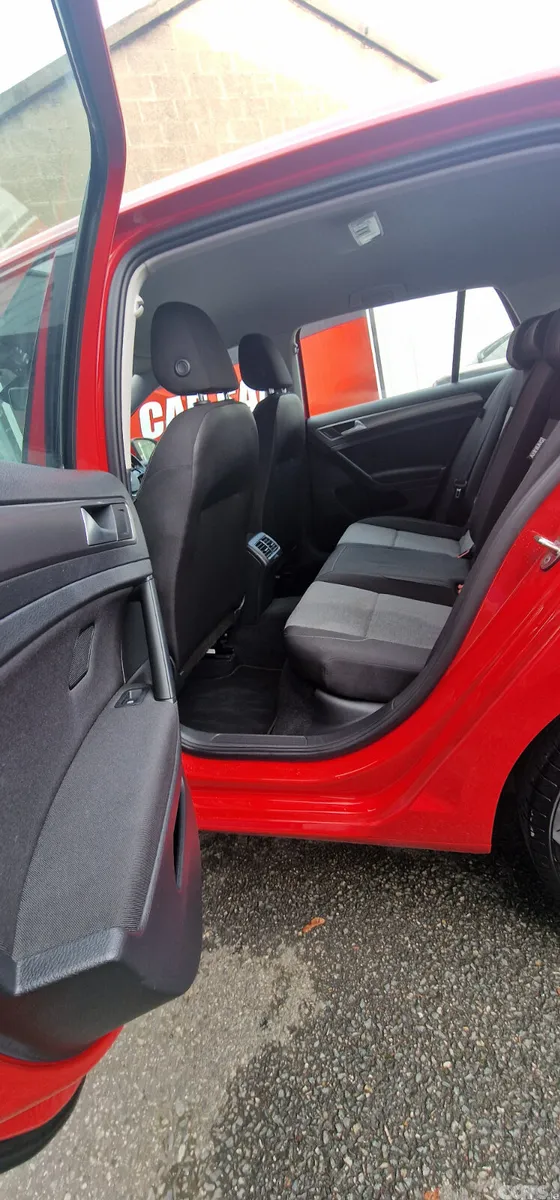 Volkswagen Golf Hatchback, Petrol, 2016, Red
