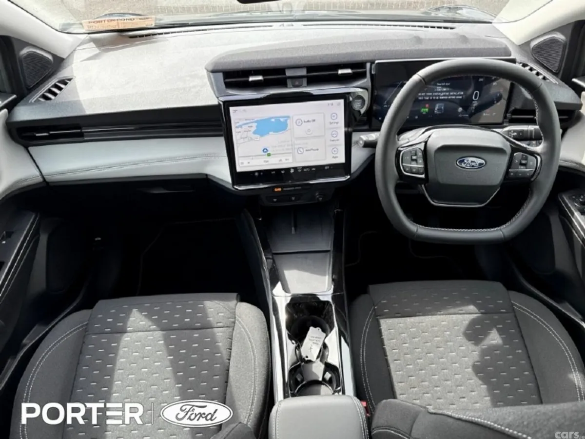 Ford Puma SUV, Electric, 2026, Black
