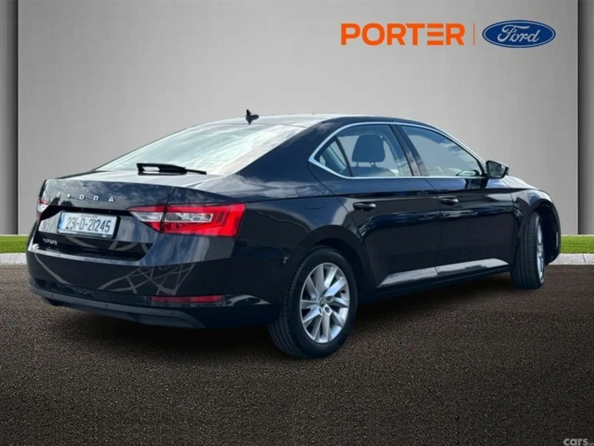 Skoda Superb Saloon, Diesel, 2023, Black