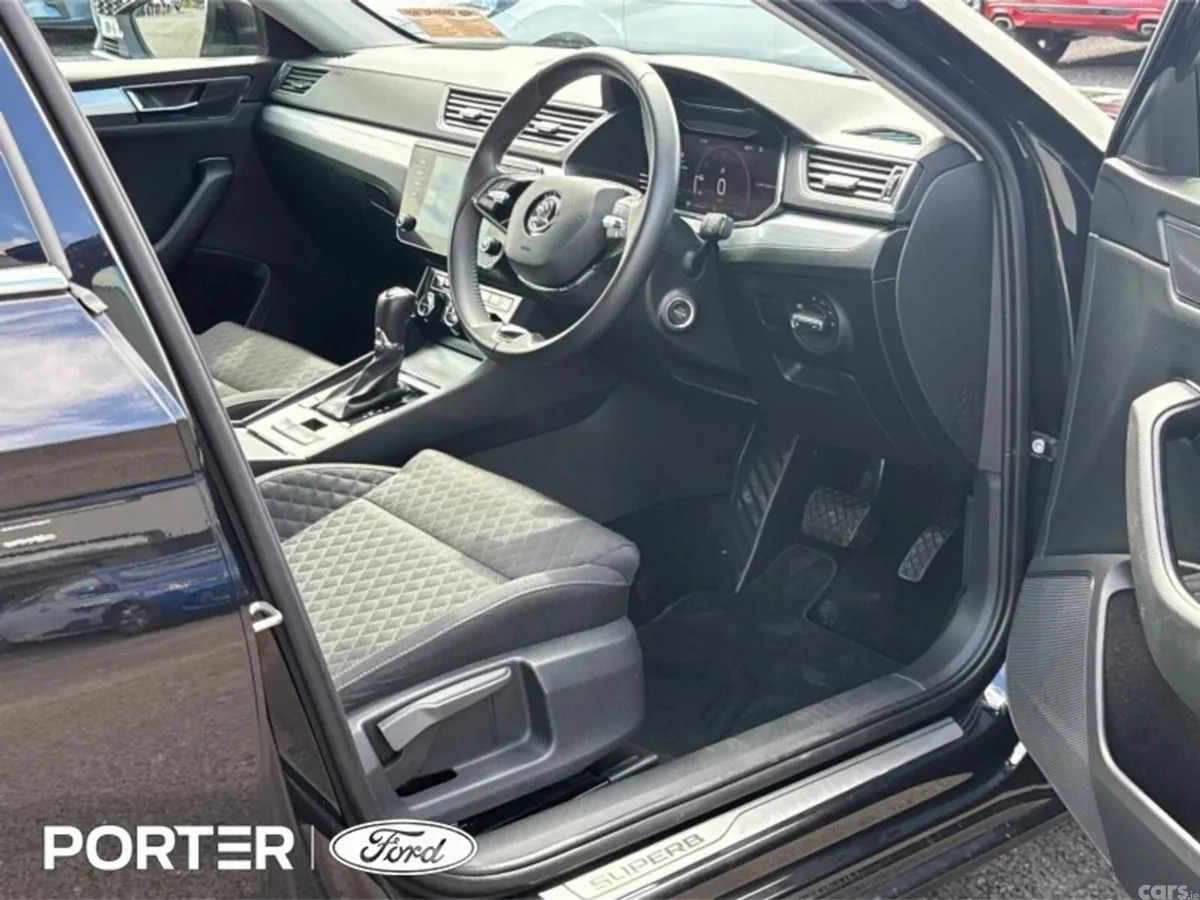 Skoda Superb Saloon, Diesel, 2023, Black