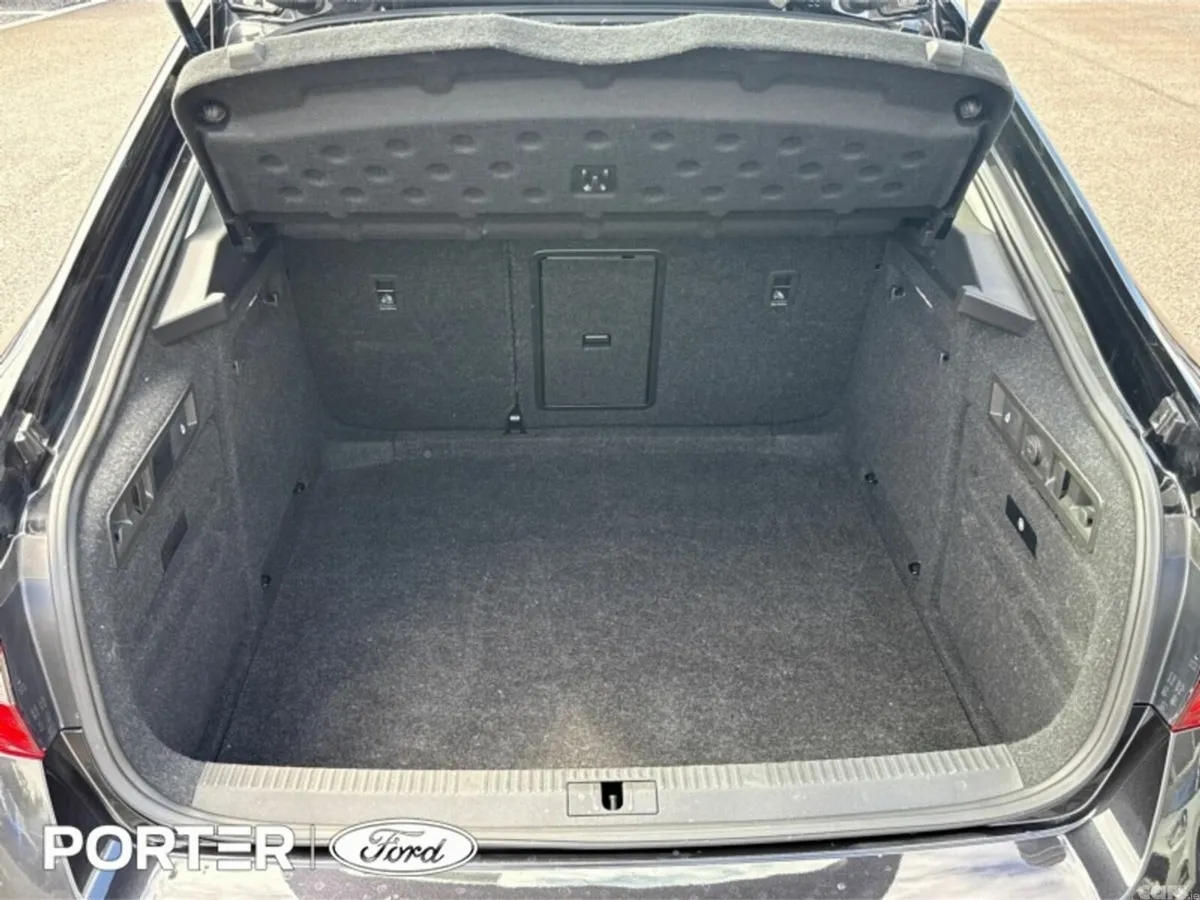 Skoda Superb Saloon, Diesel, 2023, Black