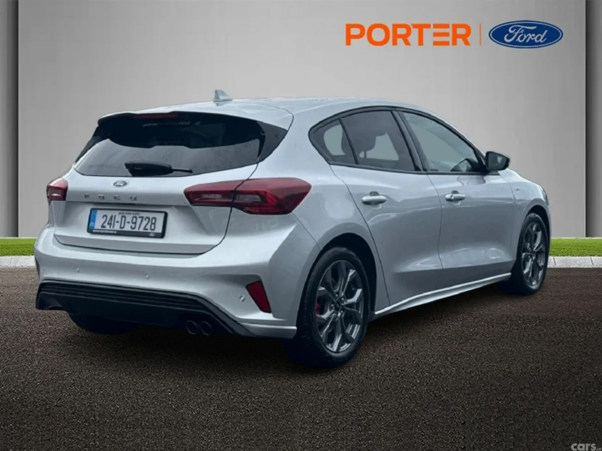 Ford Focus Hatchback, Petrol, 2024, Silver