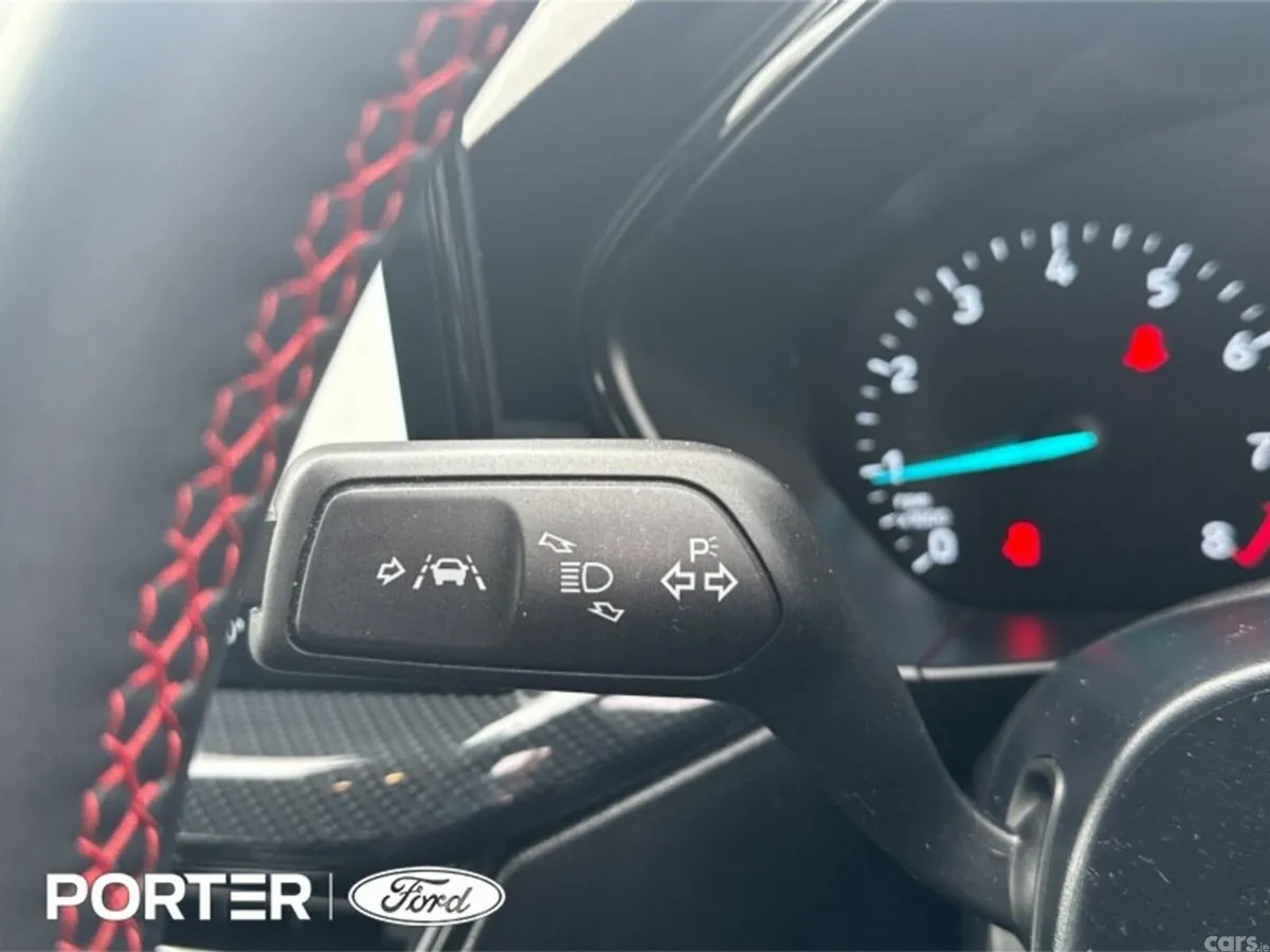 Ford Focus Hatchback, Petrol, 2024, Silver