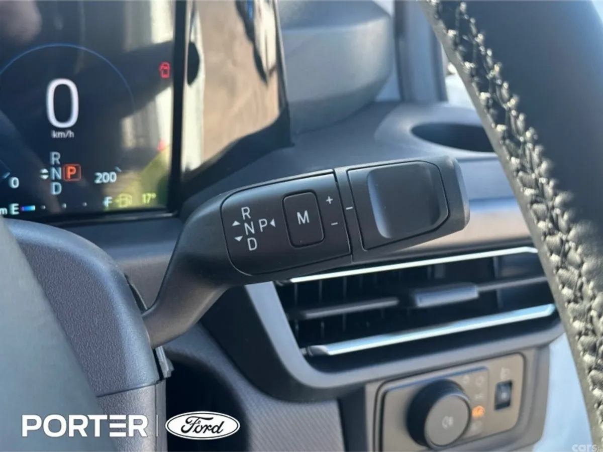 Ford Tourneo Custom MPV, Diesel, 2026, White