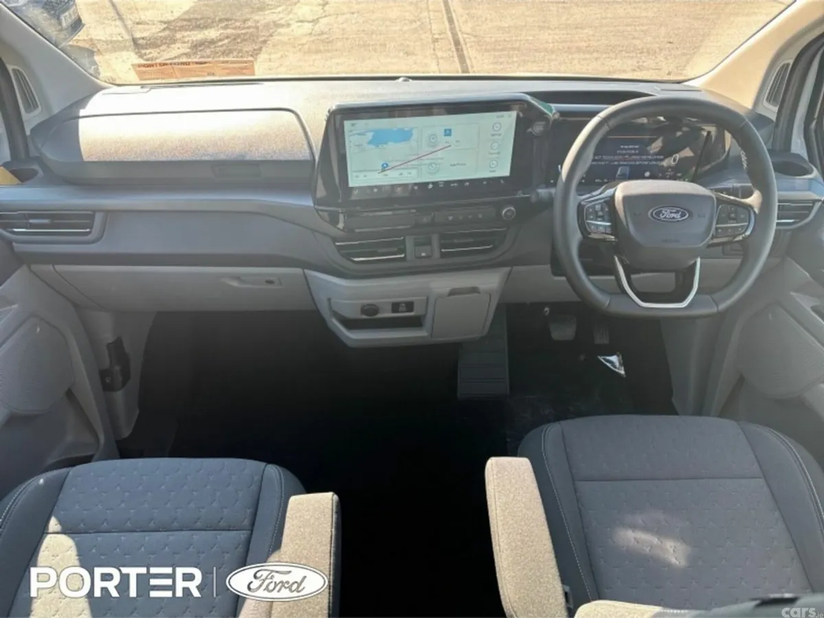 Ford Tourneo Custom MPV, Diesel, 2026, White
