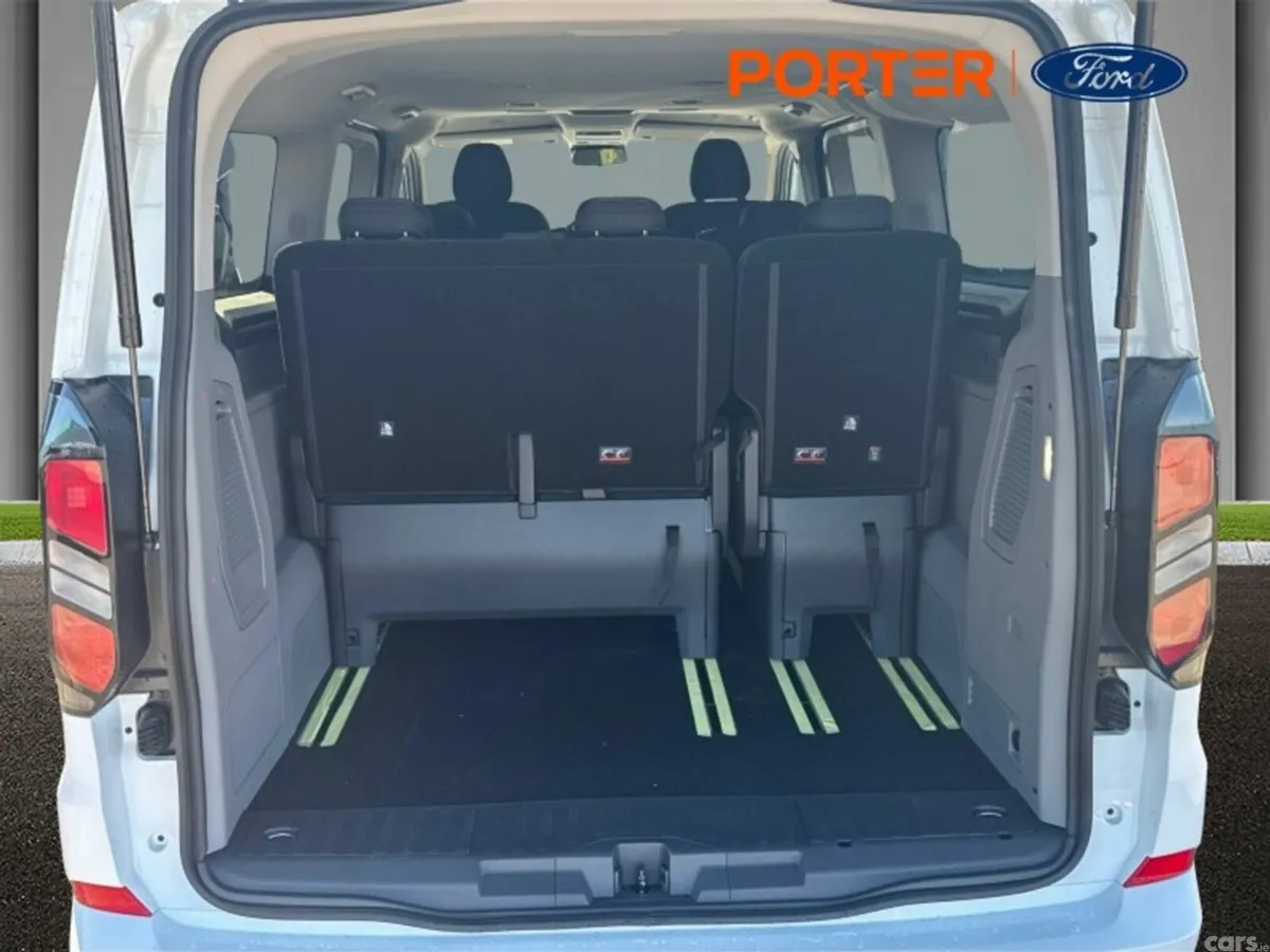 Ford Tourneo Custom MPV, Diesel, 2026, White