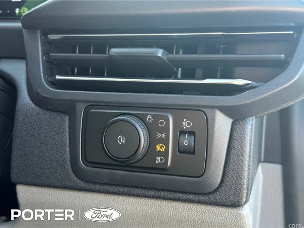 Ford Tourneo Custom MPV, Diesel, 2026, White