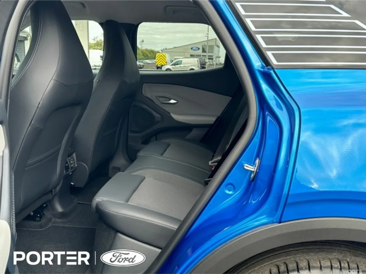 Ford Explorer SUV, Electric, 2025, Blue
