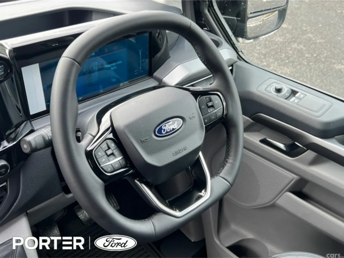 Ford Tourneo Custom MPV, Petrol Plug-in Hybrid, 2026, Black