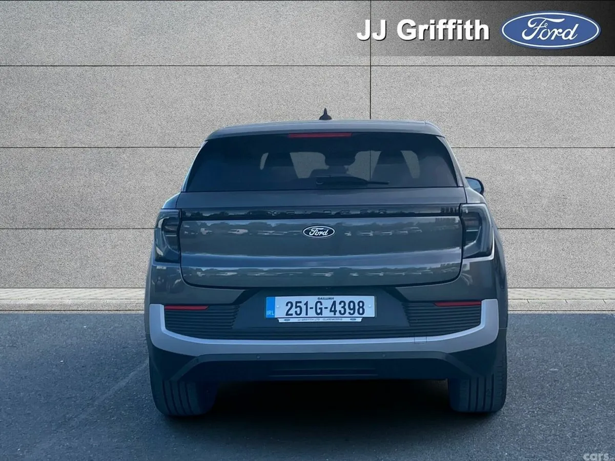 Ford Explorer MPV, Electric, 2025, Grey