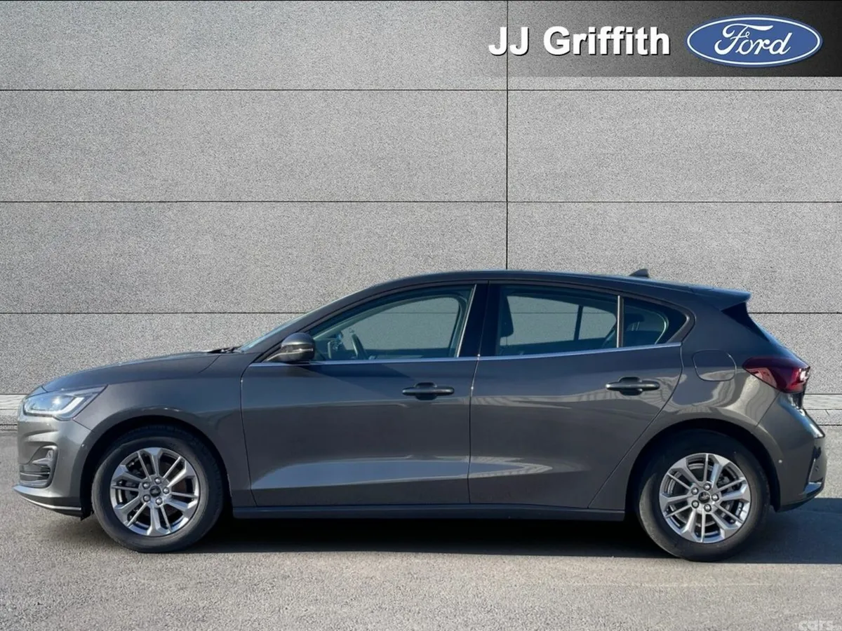 Ford Focus Hatchback, Petrol Hybrid, 2022, Grey