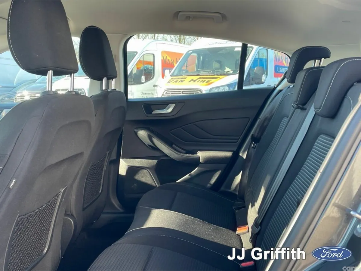 Ford Focus Hatchback, Petrol Hybrid, 2022, Grey