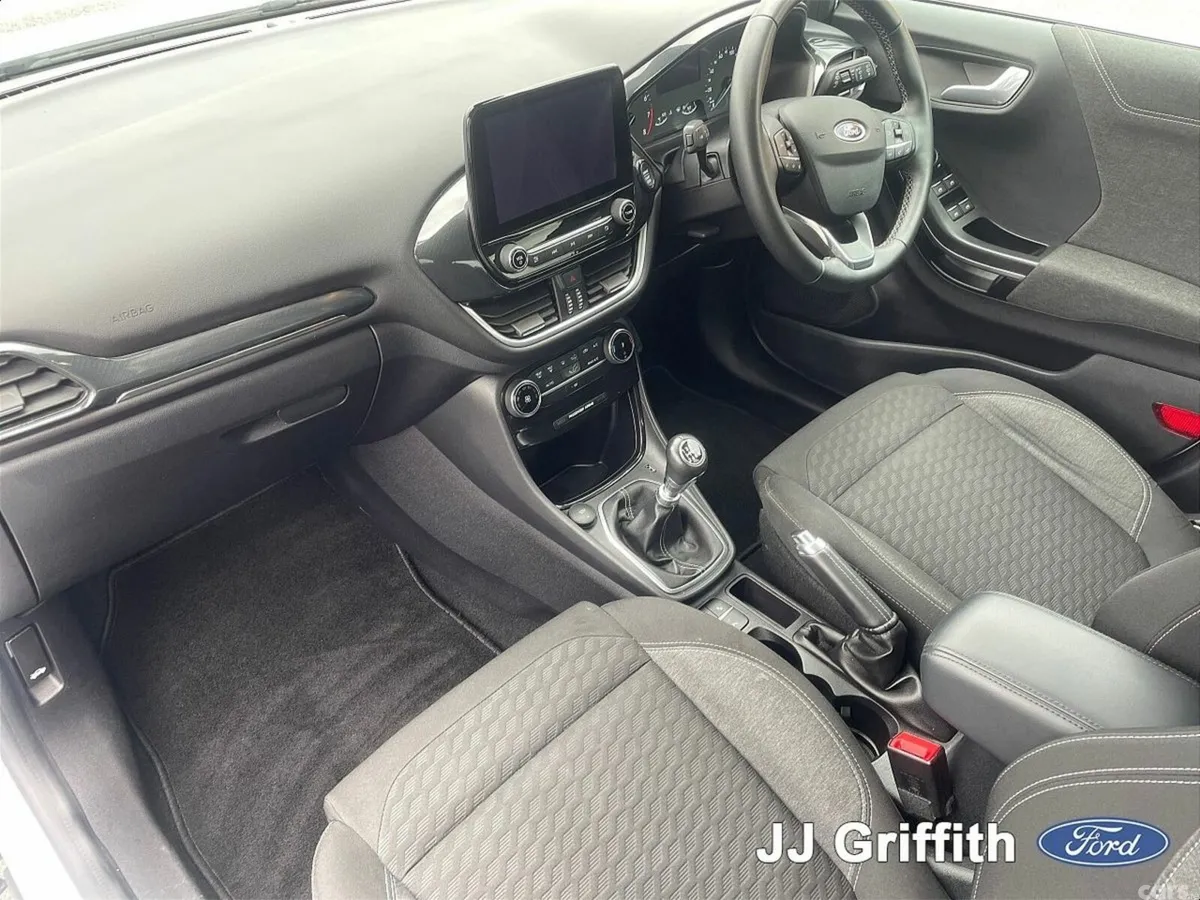 Ford Puma MPV, Petrol Hybrid, 2023, White