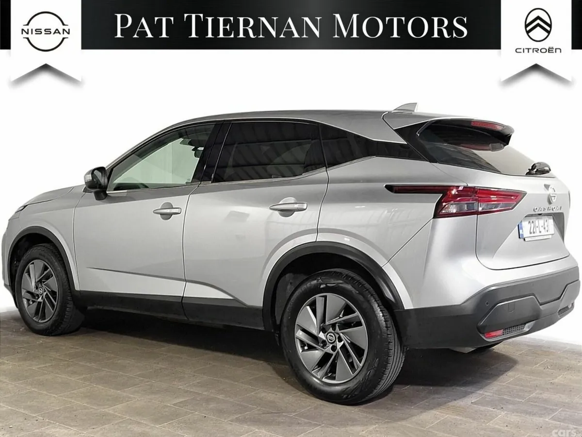Nissan Qashqai MPV, Petrol, 2022, Grey