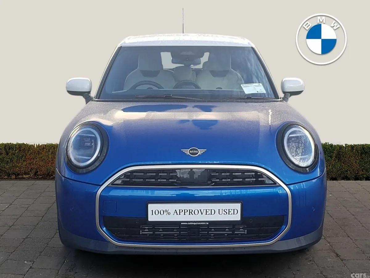 Mini Cooper Hatchback, Petrol, 2025, Blue