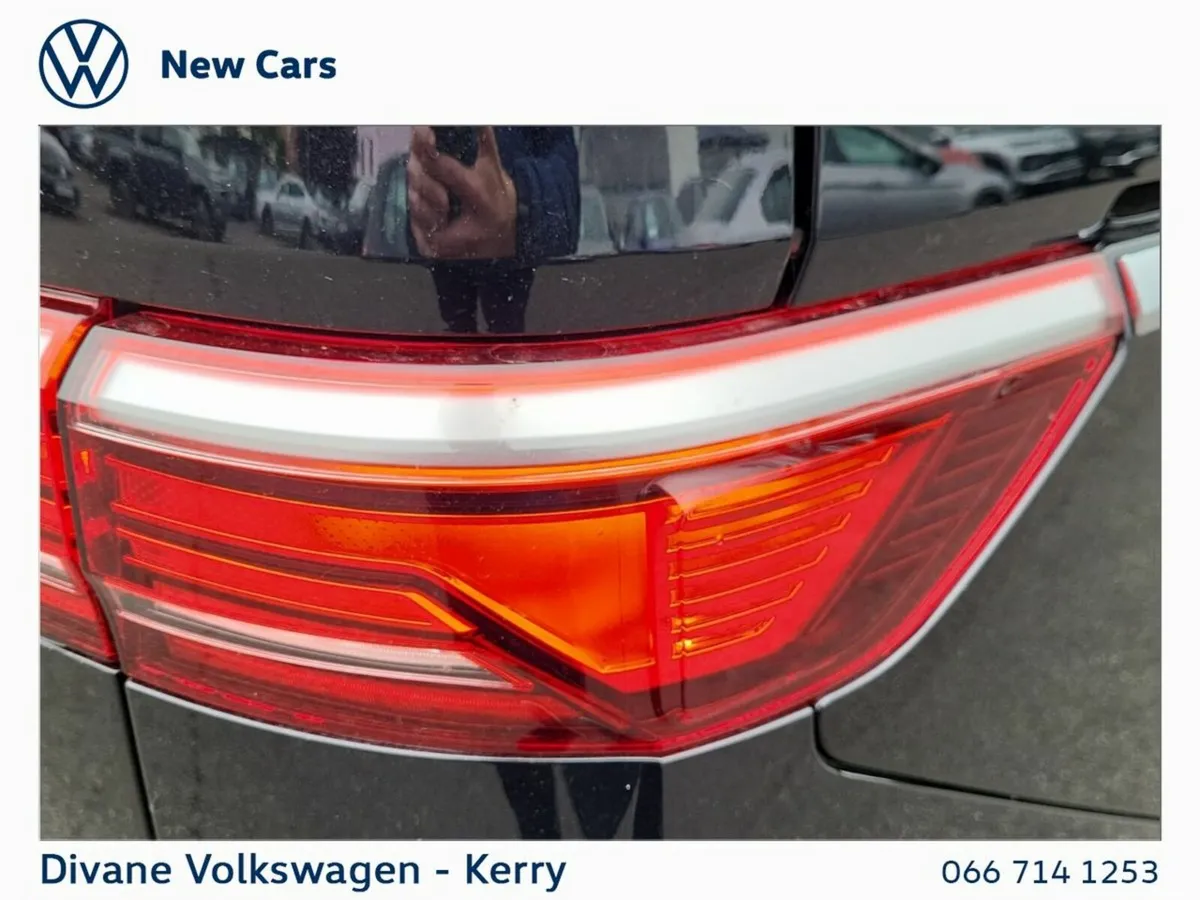 Volkswagen Multivan MPV, Petrol Plug-in Hybrid, 2026, Black