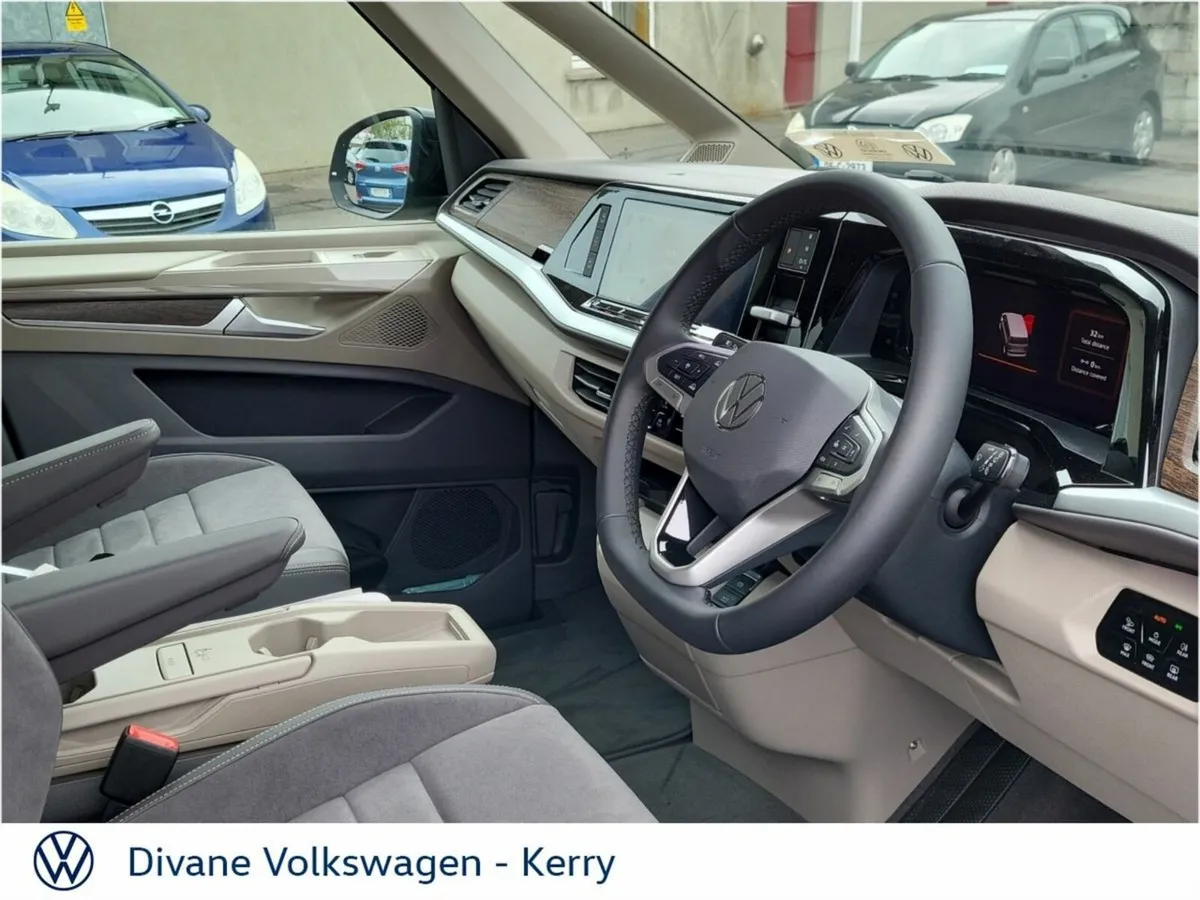 Volkswagen Multivan MPV, Petrol Plug-in Hybrid, 2026, Black