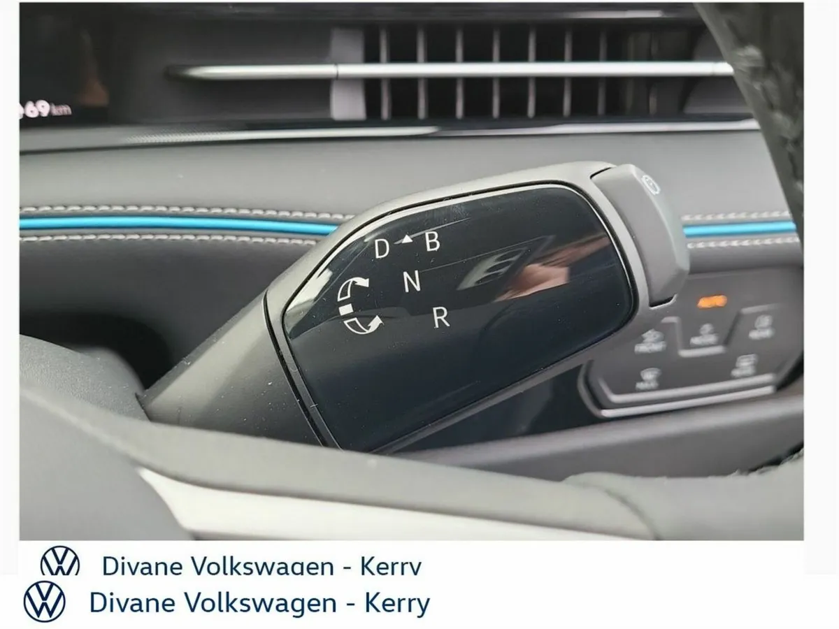 Volkswagen ID.7 Saloon, Electric, 2027, Blue