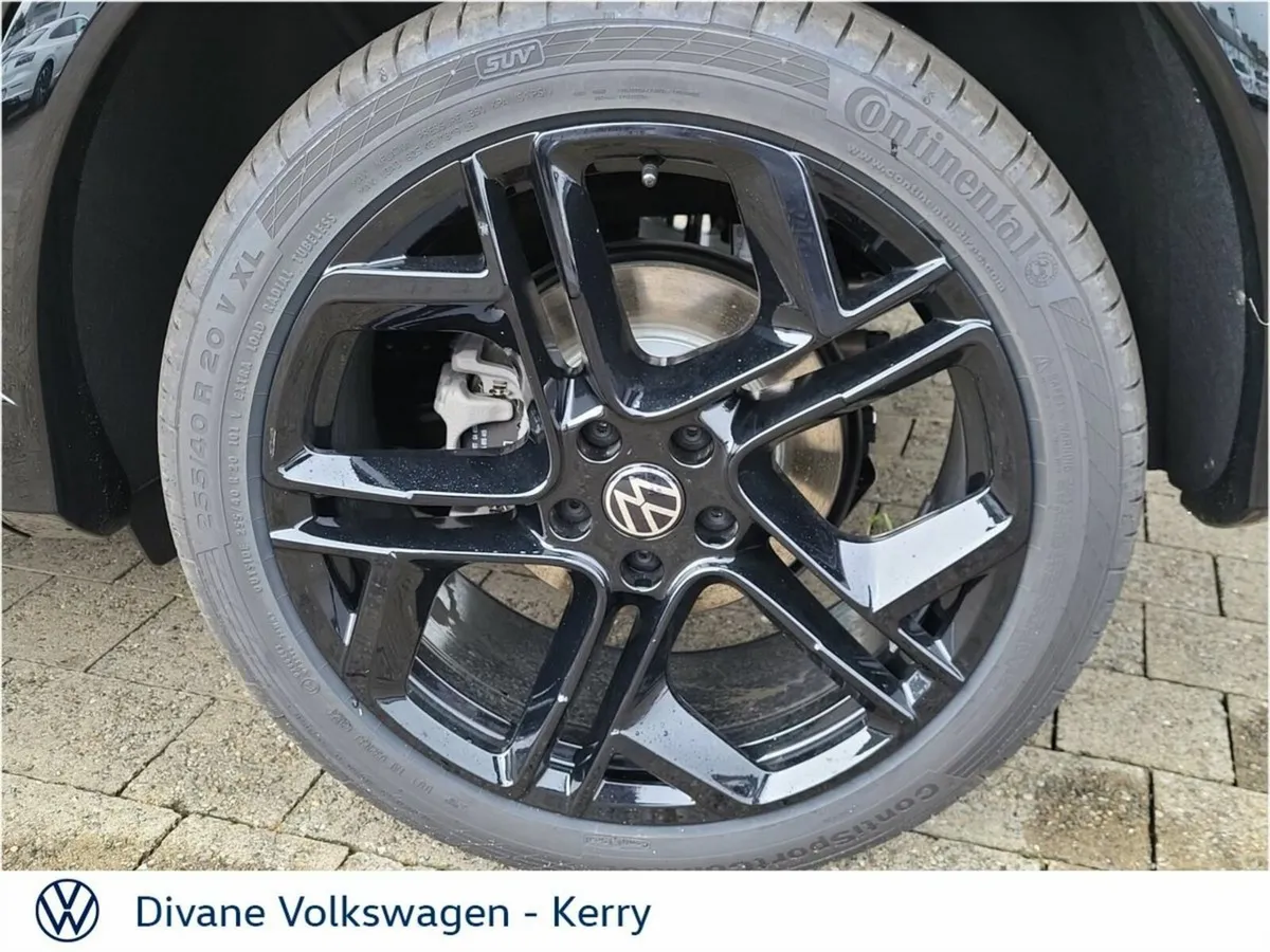 Volkswagen Tiguan SUV, Petrol Plug-in Hybrid, 2027, Black