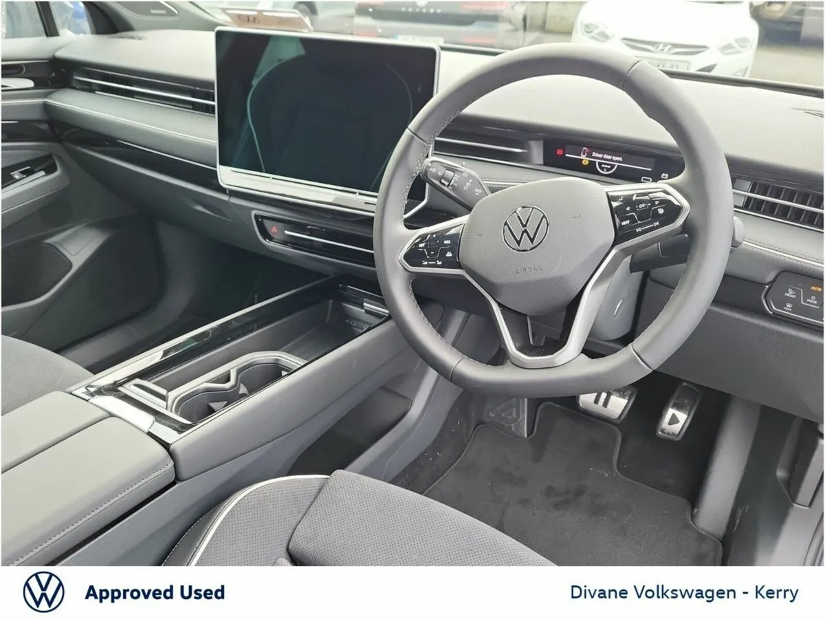 Volkswagen ID.7 Estate, Electric, 2027, Blue