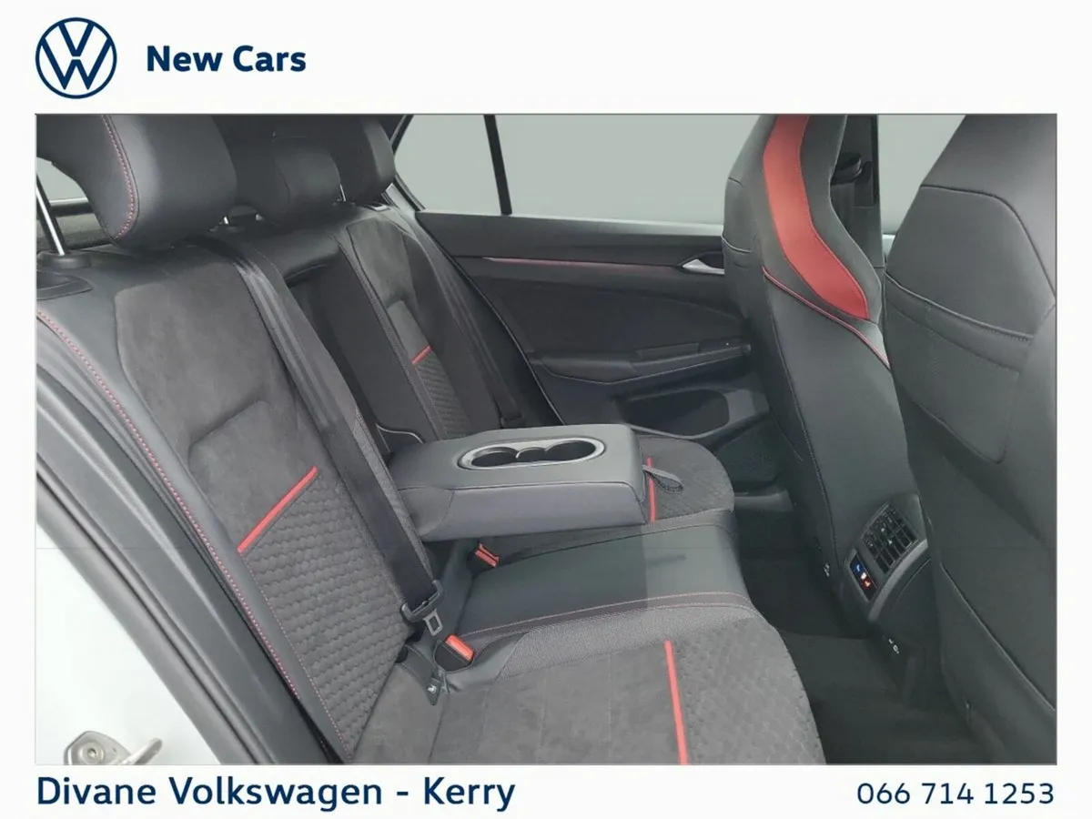 Volkswagen Golf Hatchback, Petrol, 2027, Blue
